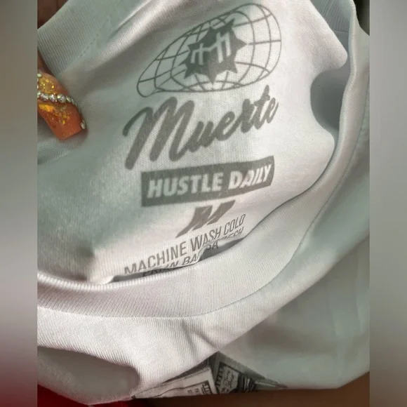 Brand new Hustle Daily Tee - Picture 5 of 6